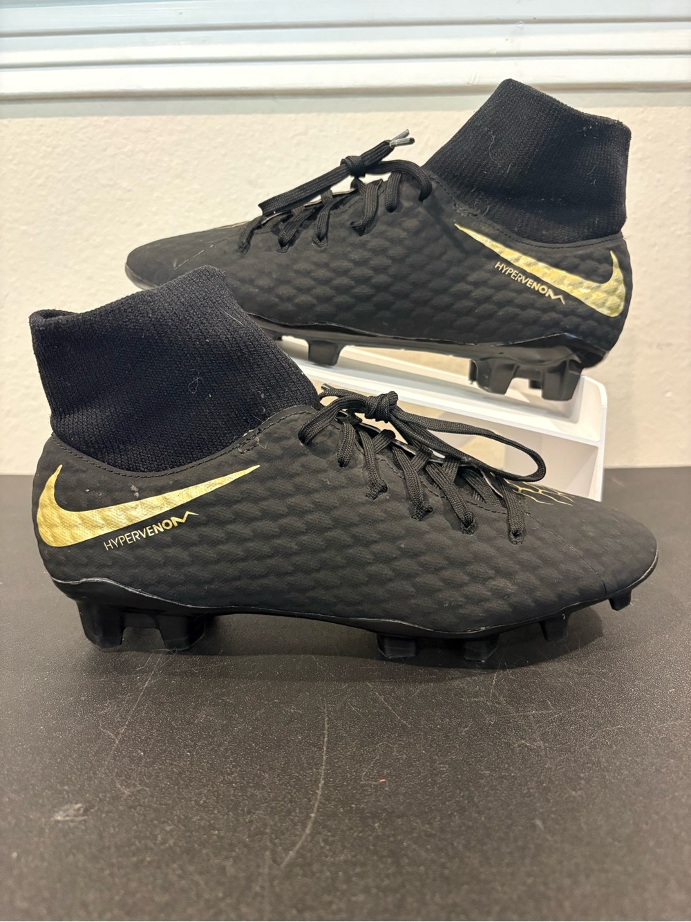 NIKE HYPERVENOM PHANTOM III  Soccer Cleats  Men Youth Size 6.5 AH7268-090